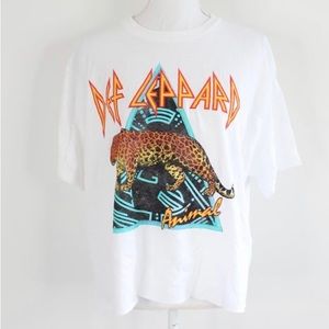 White Def Leopard Rock T-shirt